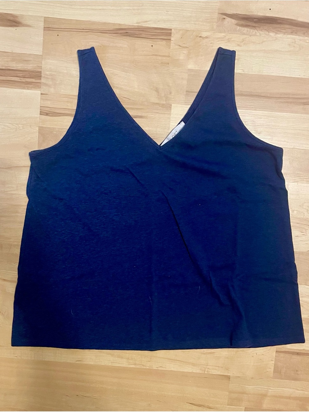 Loft Navy Double V-neck Knit Tank – Size Large